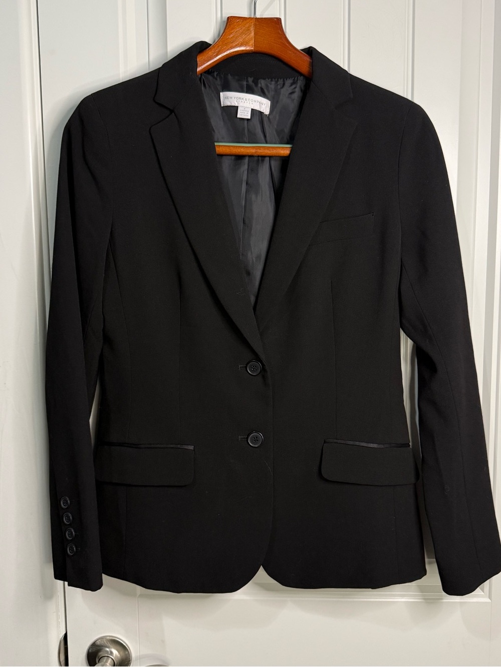 New York & Company Black Women's Two-Button Blazer Stretch Size 8 Average